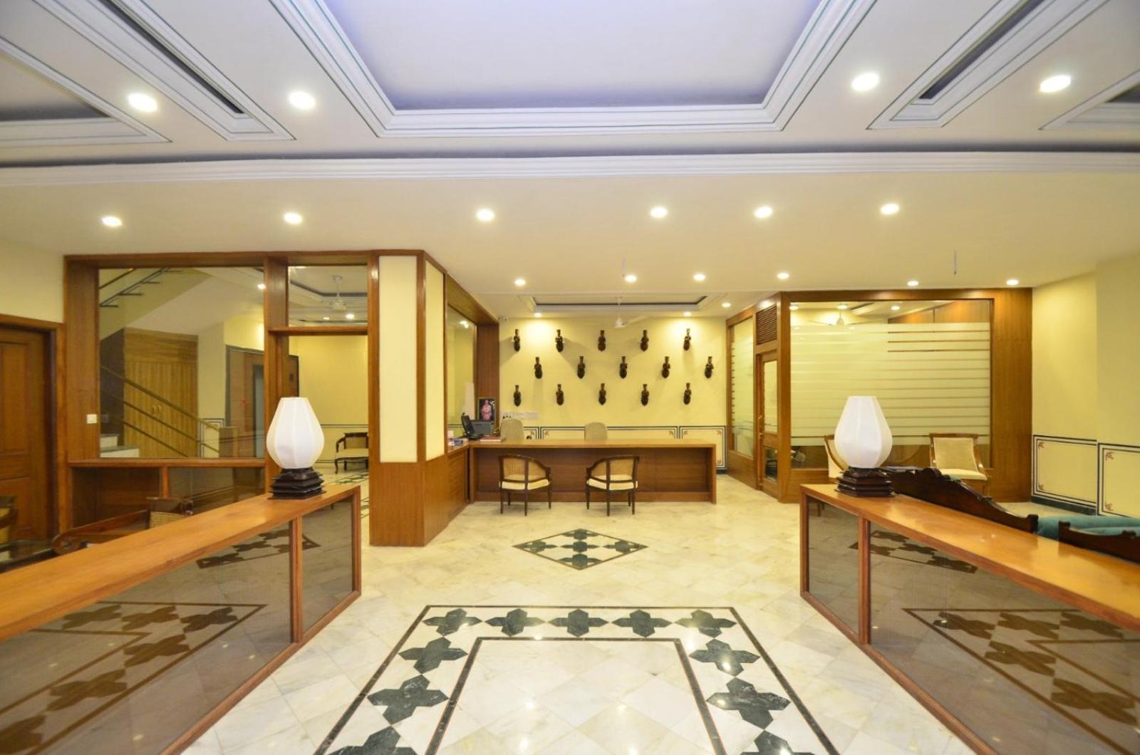 ホテル Aaram Mahal By Pachar Group ウダイプル エクステリア 写真