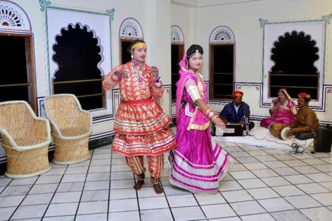 ホテル Aaram Mahal By Pachar Group ウダイプル エクステリア 写真
